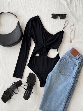 ASTR The Label NWT One Shoulder Cutout Bodysuit Black Size S